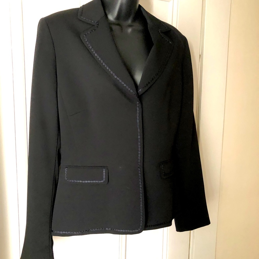 Tahari Blazer